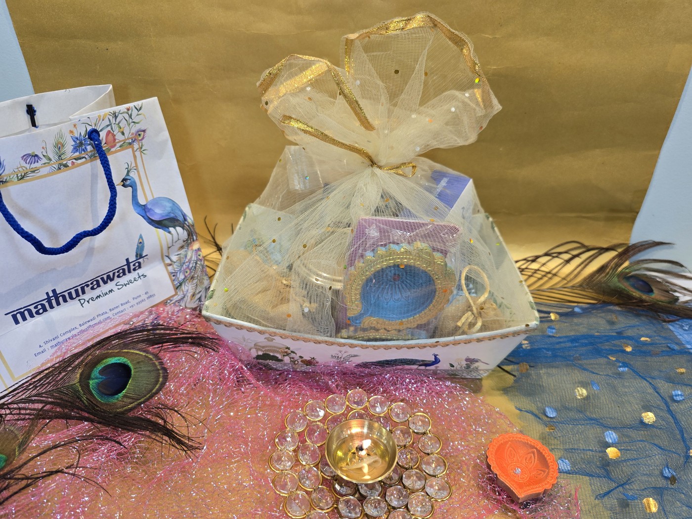 Mathurawala premium hamper