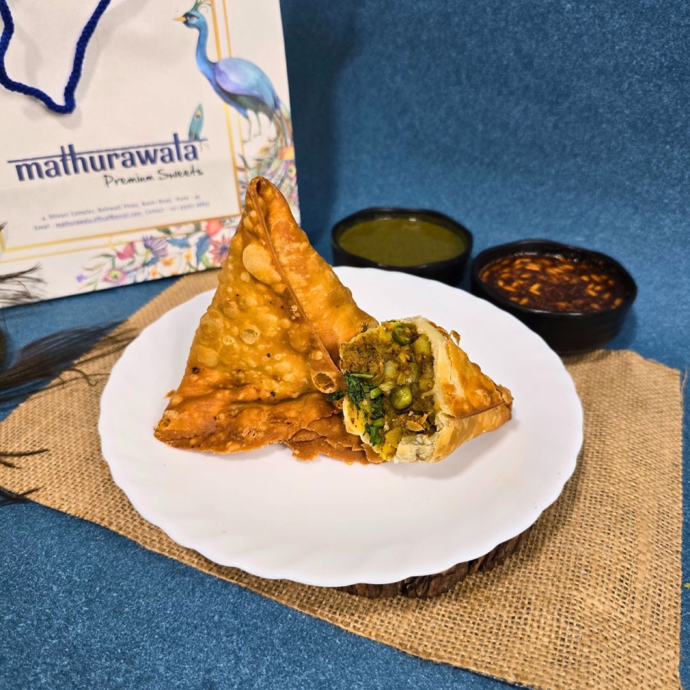 Aloo Pyaz Samosa