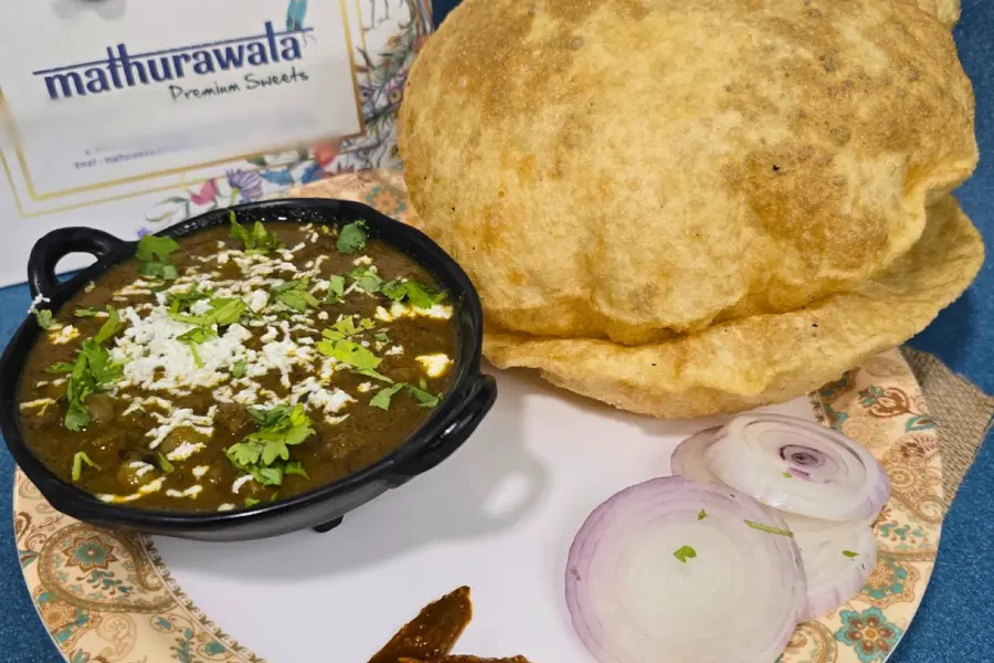 Chole bhature at Mathurawala, Baner
